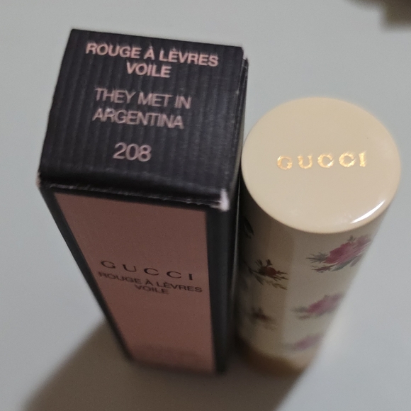 New~ Gucci Rouge à Lèvres Voile Lipstick - 208 They Met In Argentina - Picture 5 of 16